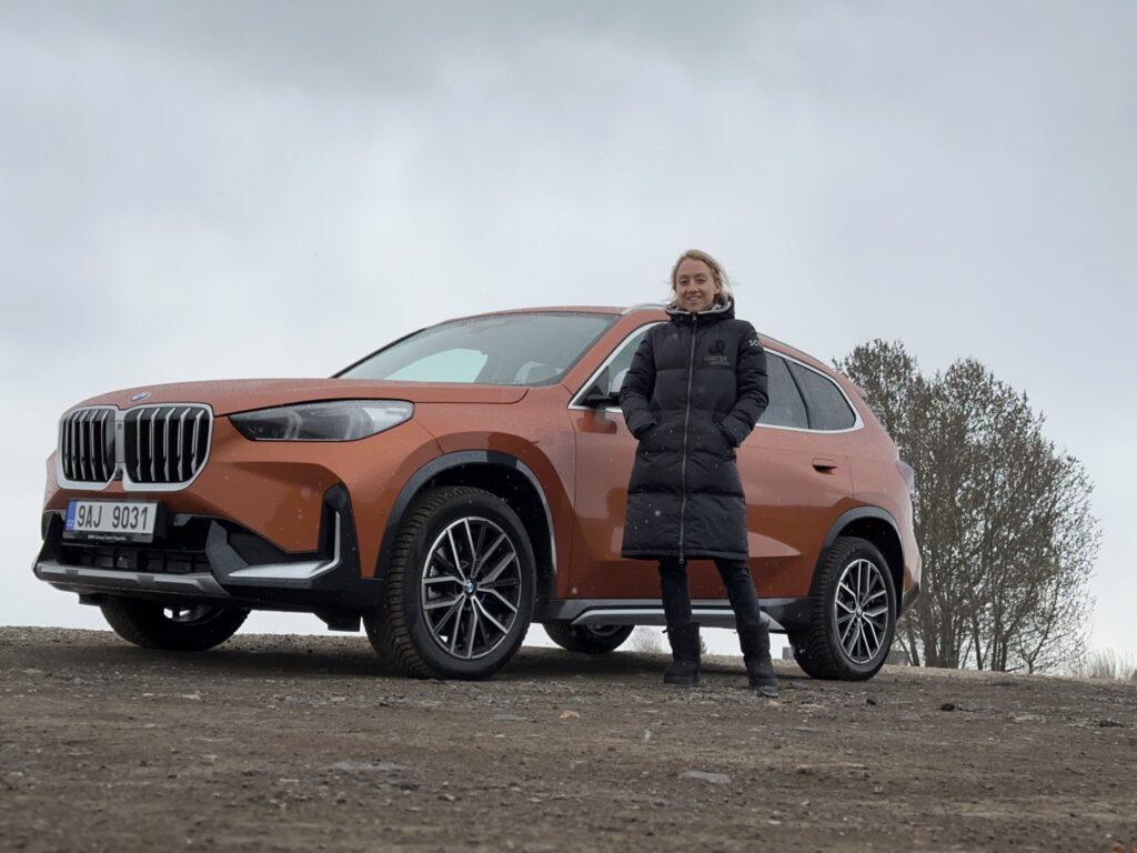 Tereza a BMW X1: foto Žena v autě.cz