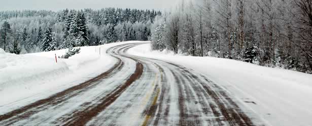 U90_winter_driving_drivingfast
