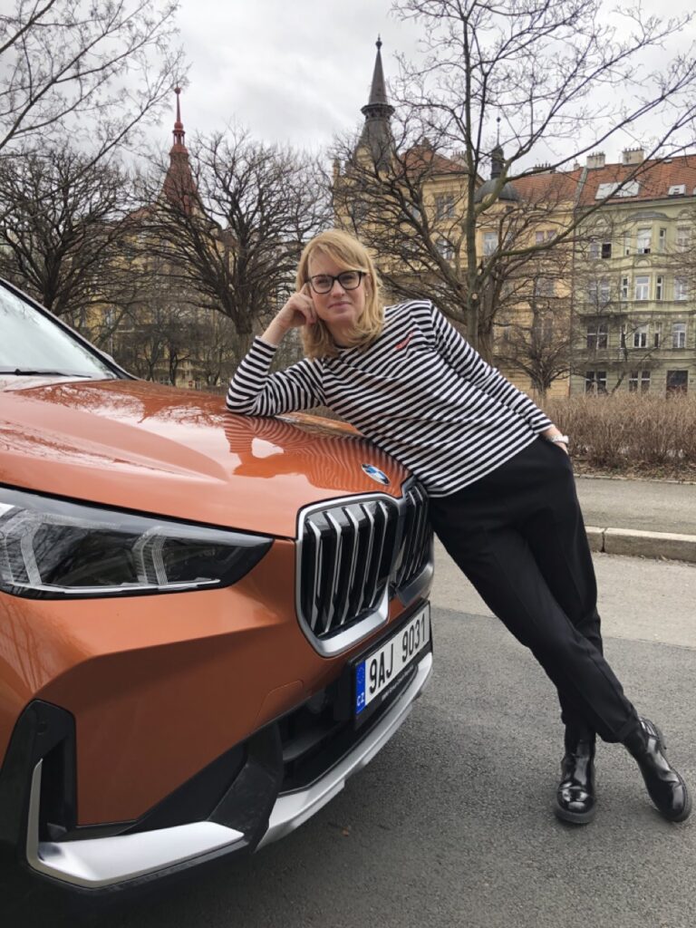 Pavla Totušková a BMW X1: foto Žena v autě.cz